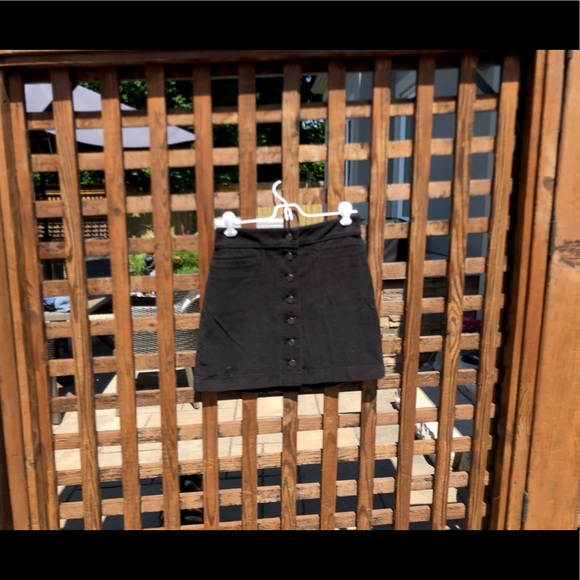 Wilfred High Wasted Black Skirt - Picture 2 of 6